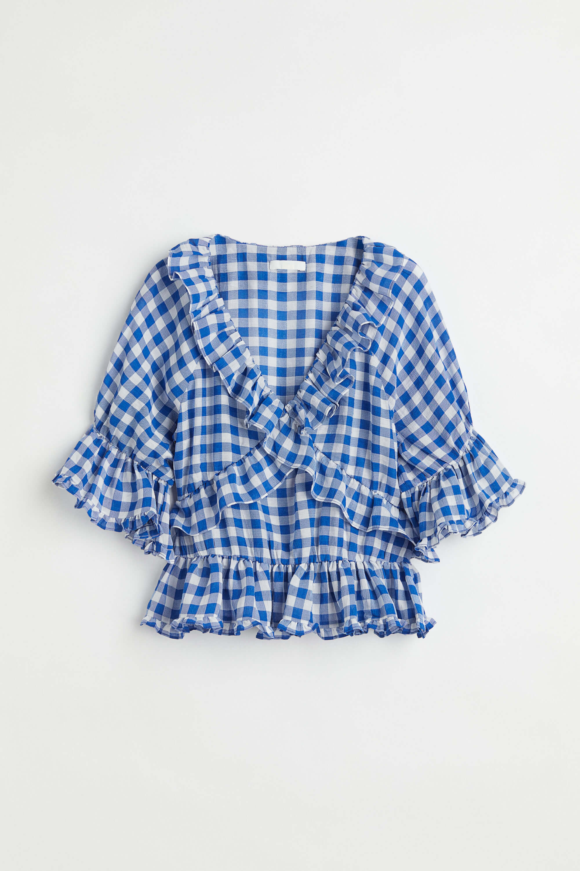 以蓝白色调与印花徜徉于蔚蓝海岸:H&M全新夏日度假系列