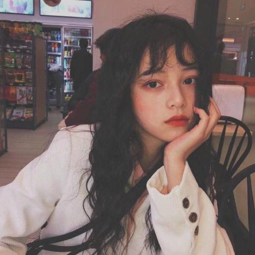 随着马儿的奔跑而深入 他的撞击也越来越重