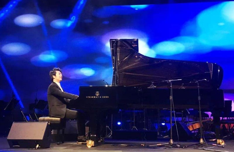 成名前的黑暗时光：郎朗成名前并没有那么容易，压力相当大