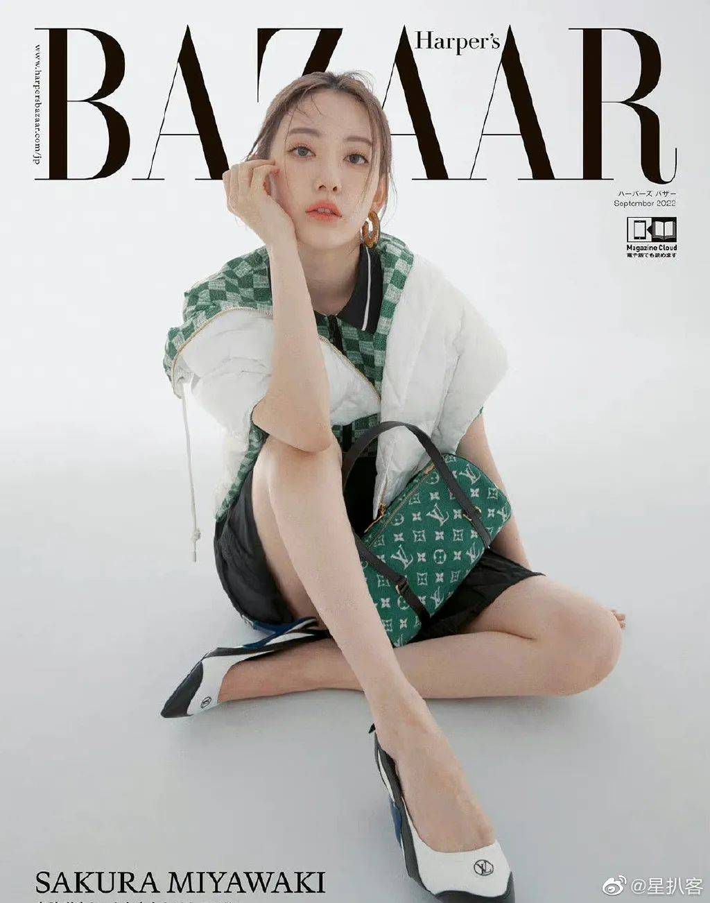 日本女星宮脇咲良写真大秀长腿,五官精致太美丽!