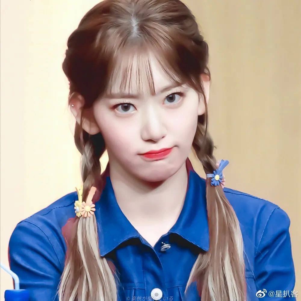 日本女星宮脇咲良写真大秀长腿,五官精致太美丽!