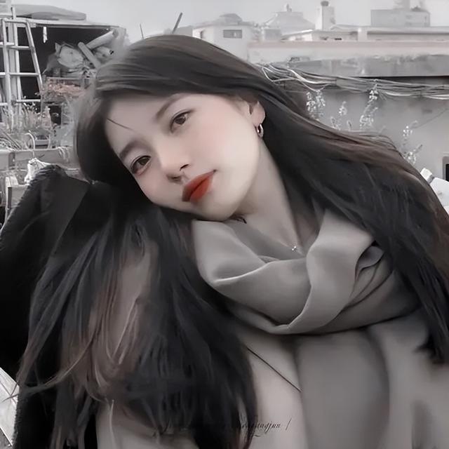 30岁的女生建议试试这3款长发，修饰脸型又有气质，女明星都爱