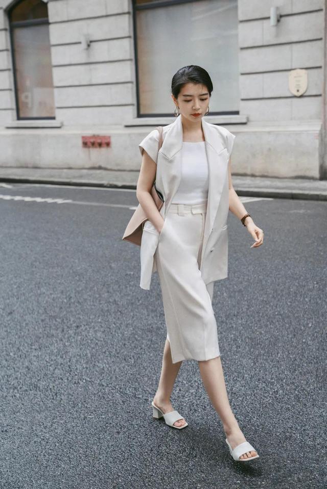 过了30岁的女人掌握这4个穿衣法则，优雅又有气质