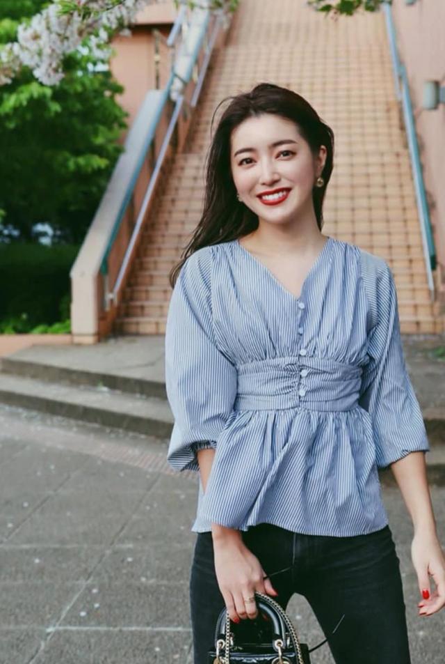 穿衣高级的女人有这5个特点,一看就很有氛围感