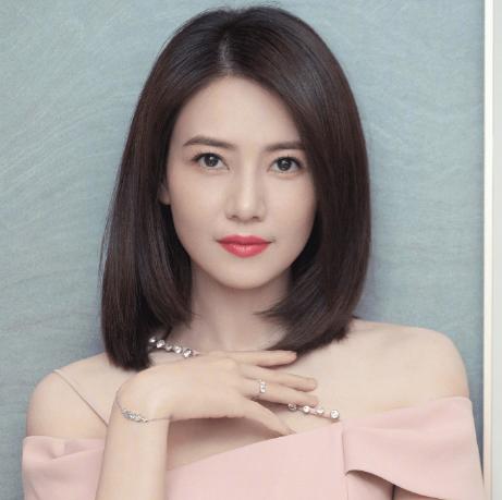 发型不对穿搭作废!这样选发型,不用打理都很好看