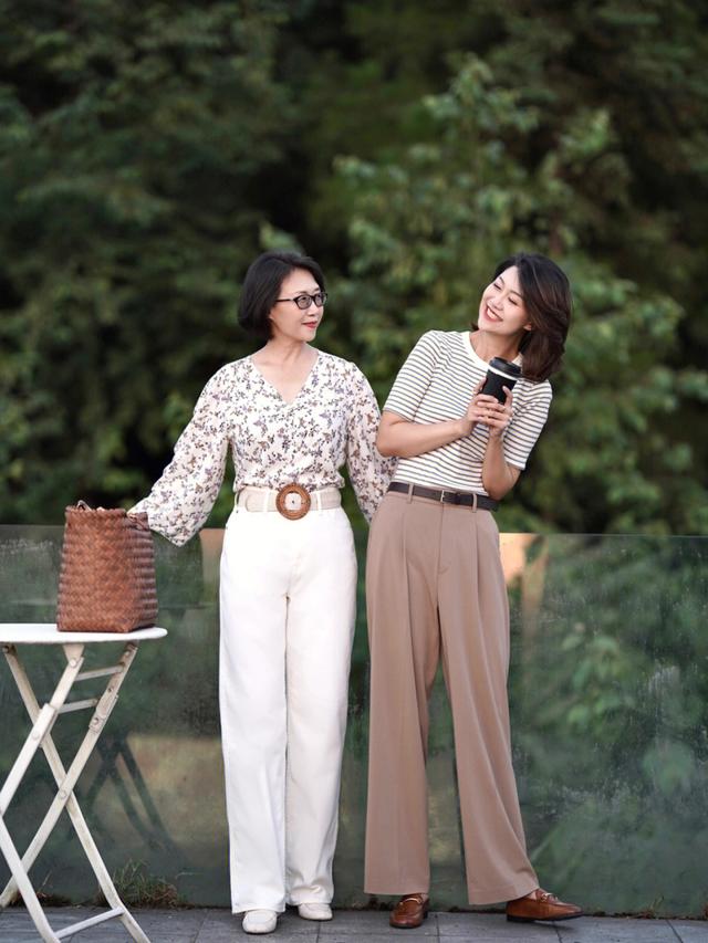 这才是普通女生该有的打扮，穿衣简约大气变身优雅高级