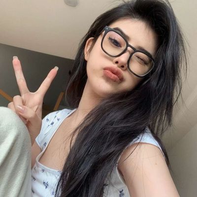 教室停电不要了太深了 和学长在楼梯间玩好刺激