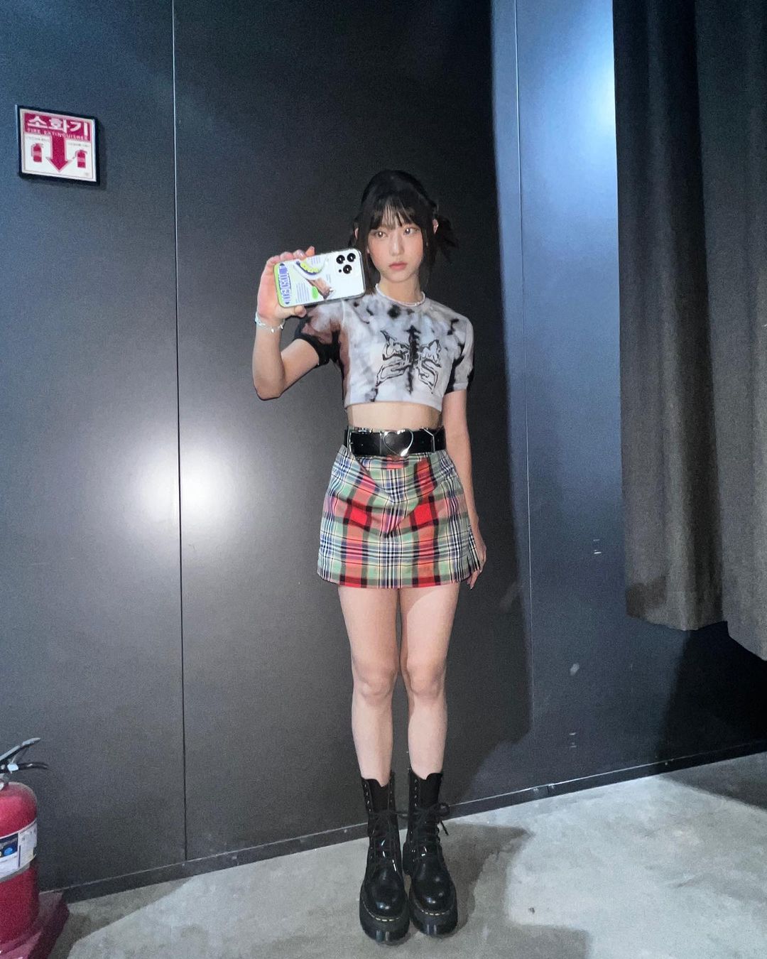 BTS师妹女团NewJeans出道平均年龄只有16岁!获邀出席Chanel活动成热话