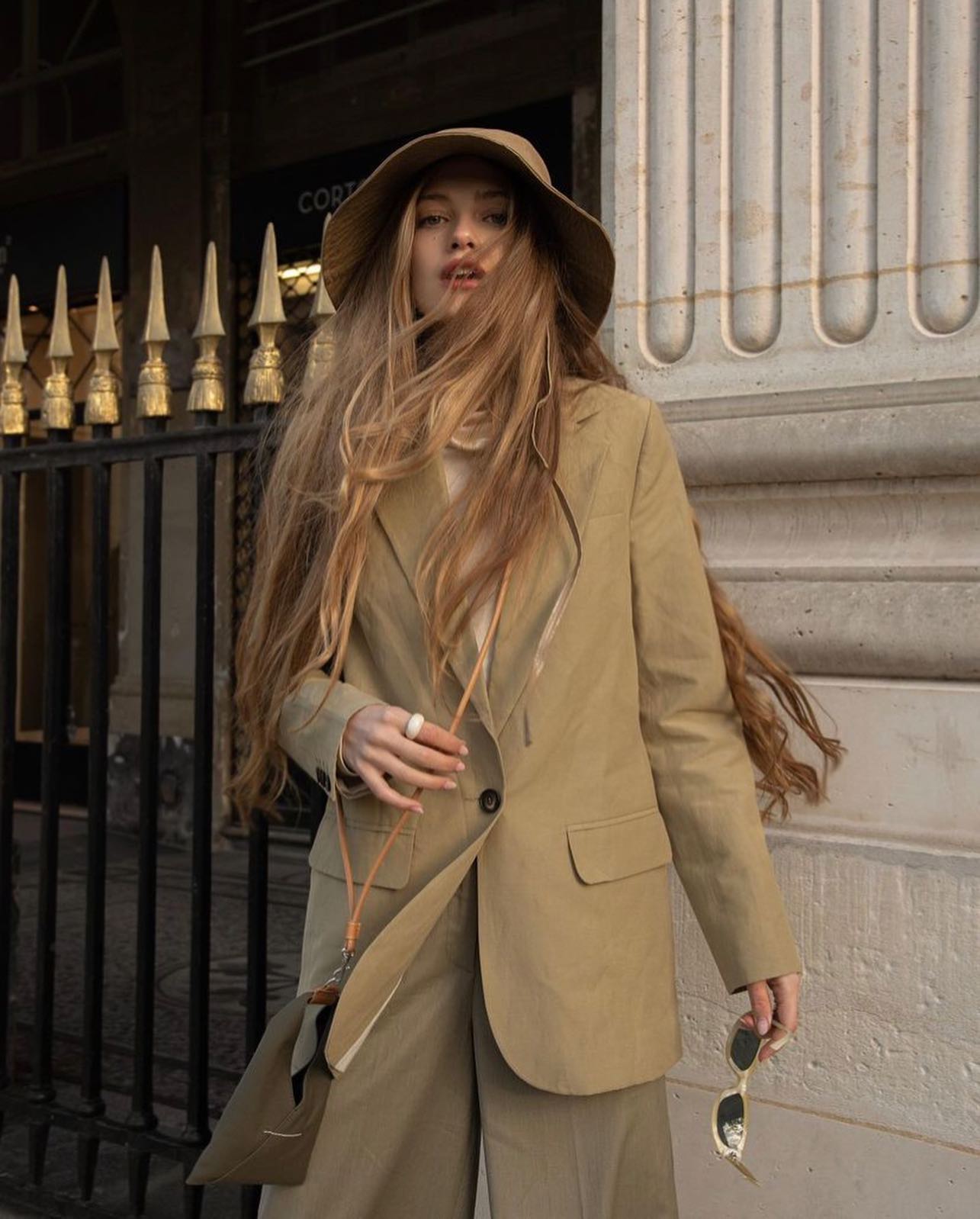 如果你也喜欢法式穿搭,这个收集“法国风格缪思”的帐号必须关注