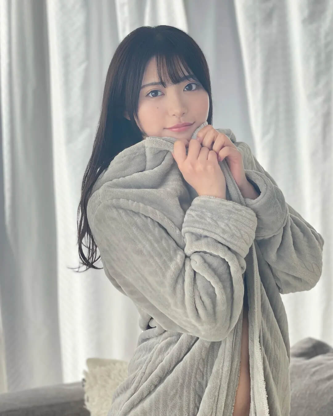 美人痣加可爱酒粒 丰腴美女竹内花