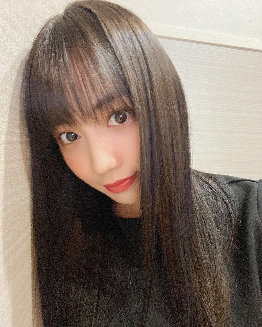 事隔年半再拍泳装 日菲混血黒木头ひかり