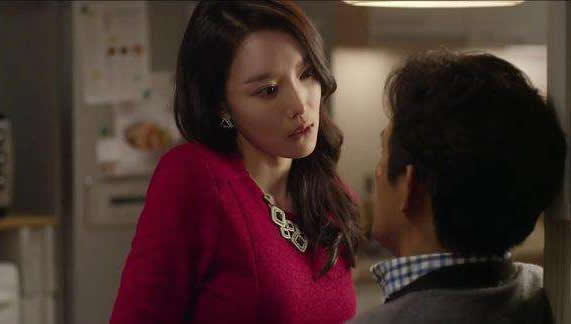 闺蜜跟自己老公出轨该怎么办 需要两个人坐下来谈一谈 闺蜜跟自己老公出轨该怎么办 需要两个人坐下来谈一谈