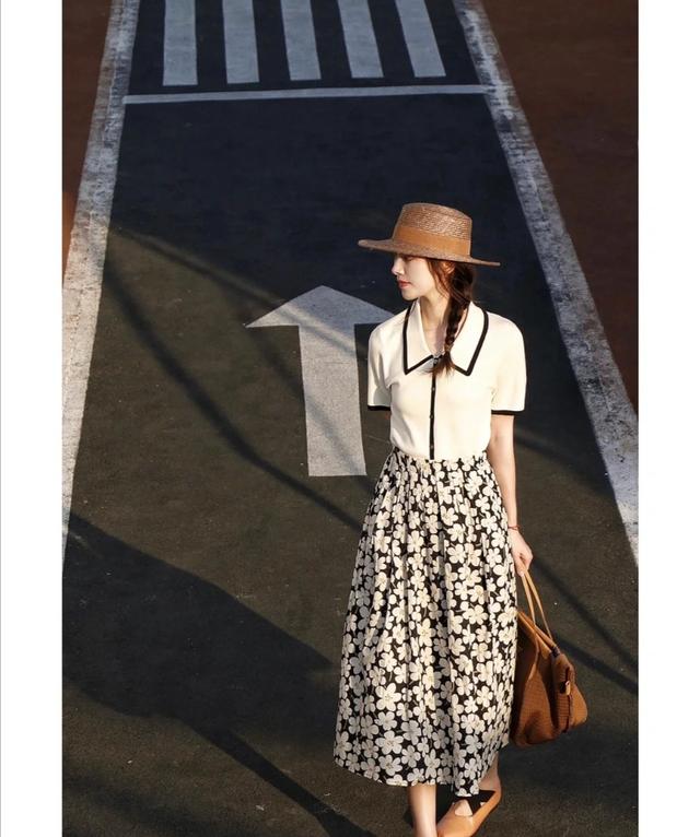 会穿衣的女人都懂得搭配技巧！用好这四大单品高级耐看还显气质