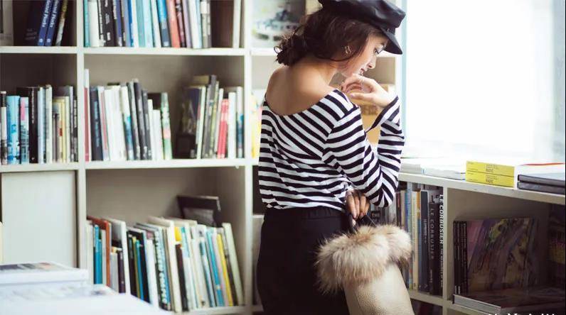 旧爱新欢的“条纹”如何显时髦?提炼穿搭妙招,招招让你成高手