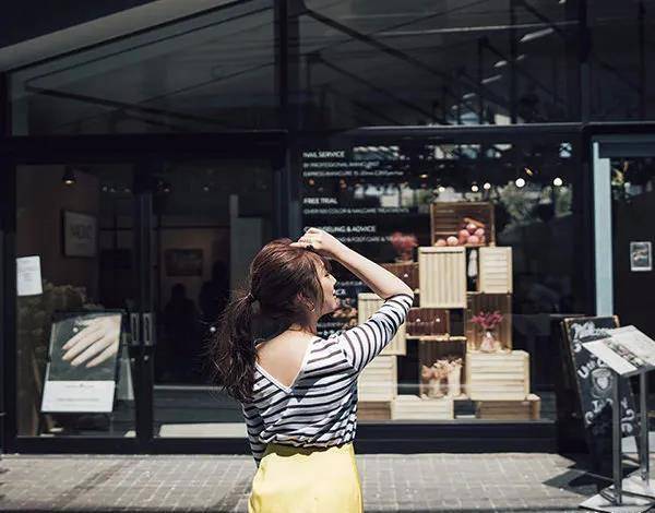 旧爱新欢的“条纹”如何显时髦?提炼穿搭妙招,招招让你成高手