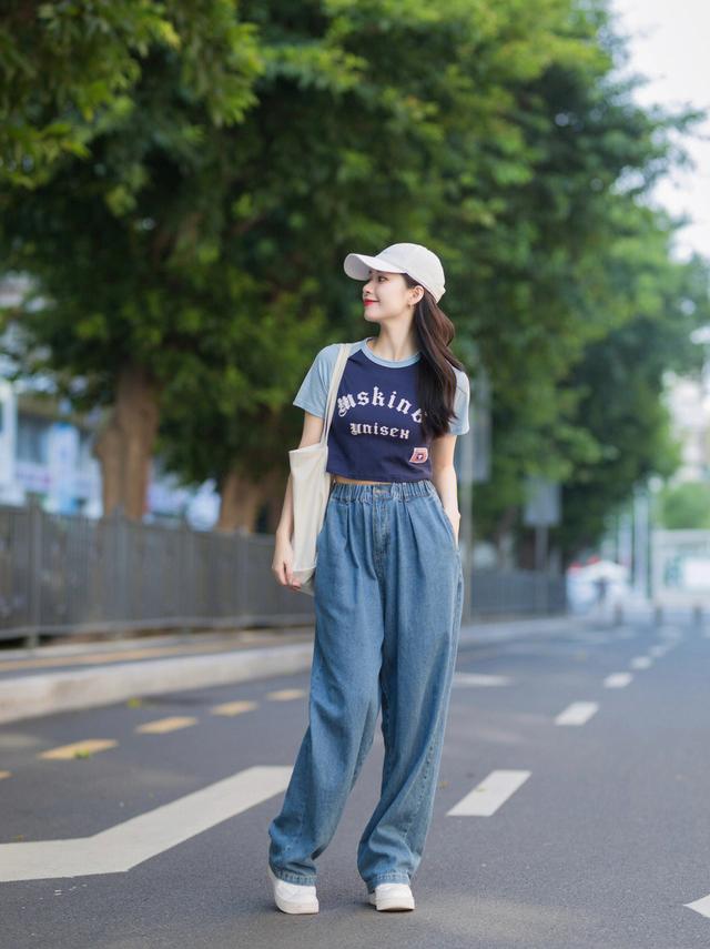 这才是普通女生该有的打扮，穿衣简约大气变身优雅高级