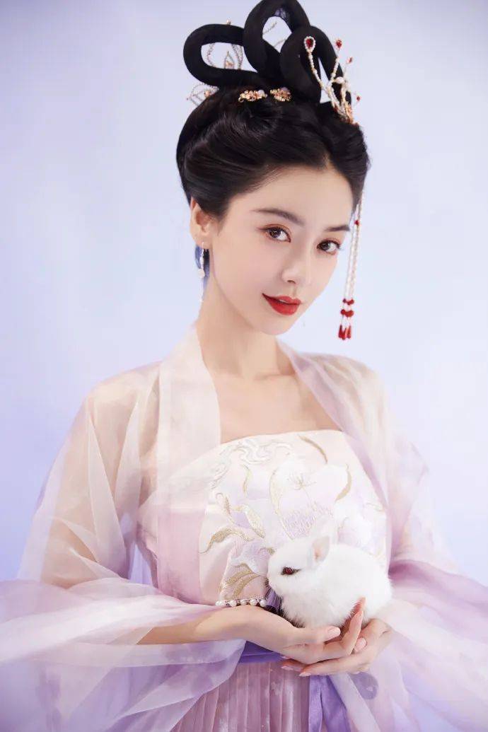 杨颖身穿纱裙飘逸变身嫦娥！恍如天仙美得让人窒息 时尚 第8张