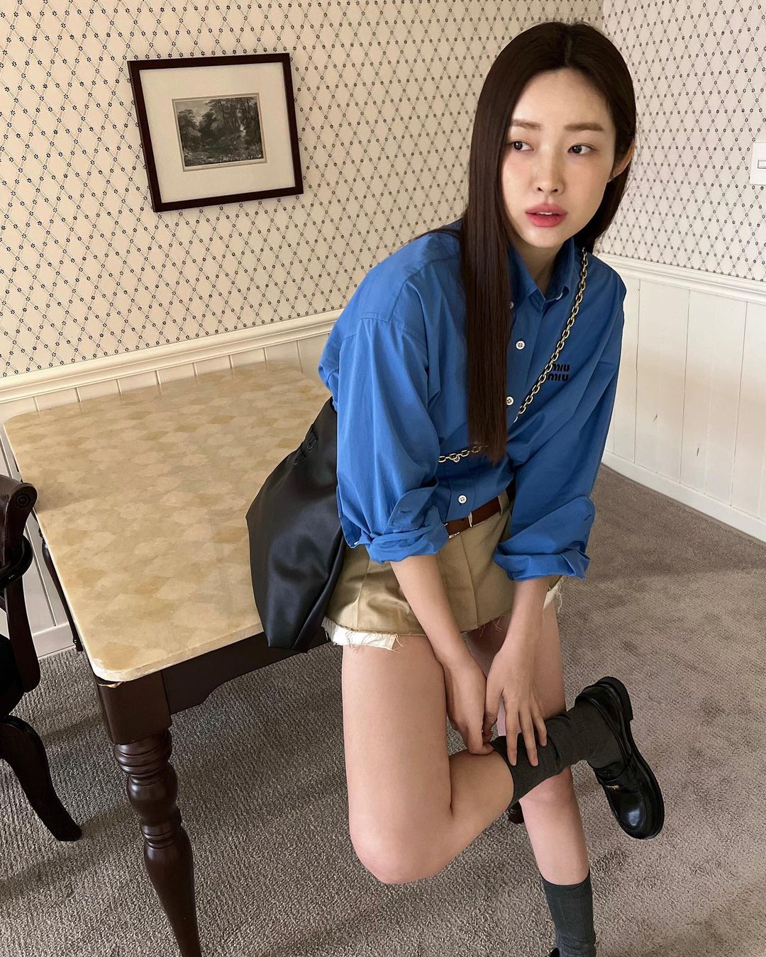 用穿搭抓住夏天的尾巴，赶紧将迷你裙拿出来晒一晒