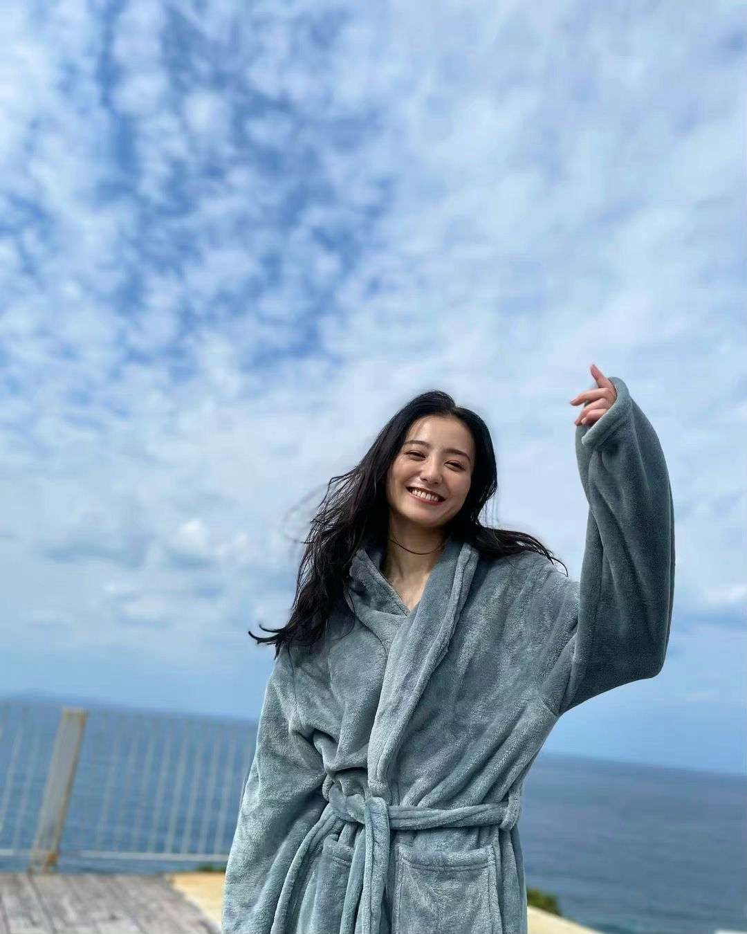 小女人的娇慵感！《高田里穗》迈向成熟风韵满溢的性感依旧不减！