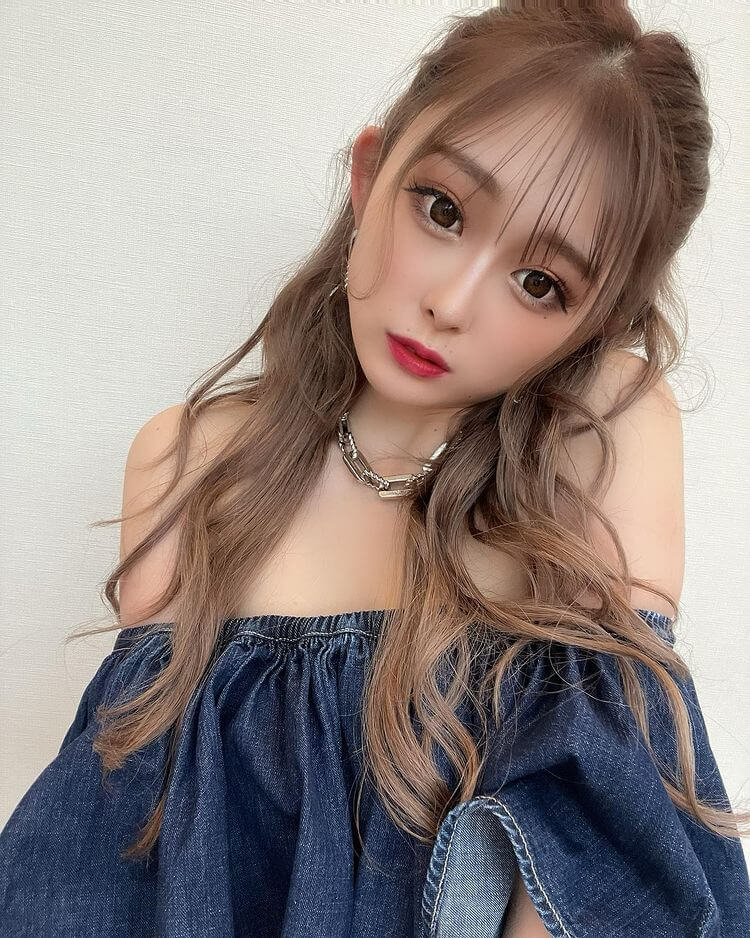 时髦感满满的辣妹！古川优奈热情大方让人想被她征服！