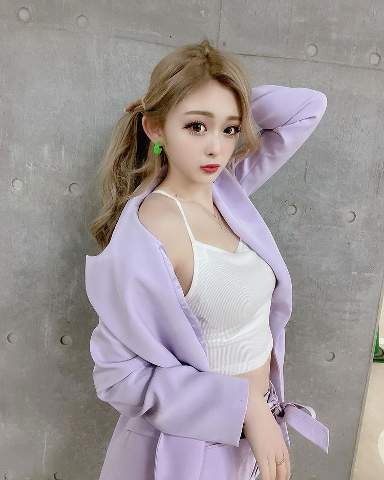 时髦感满满的辣妹！古川优奈热情大方让人想被她征服！