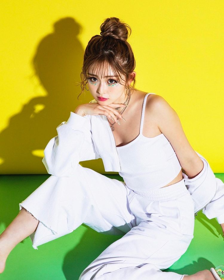 时髦感满满的辣妹！古川优奈热情大方让人想被她征服！