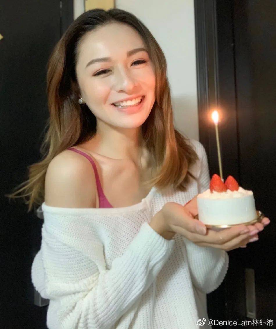 港姐冠军林钰洧大秀事业线大美腿！她身材丰满性感火辣 时尚 第4张