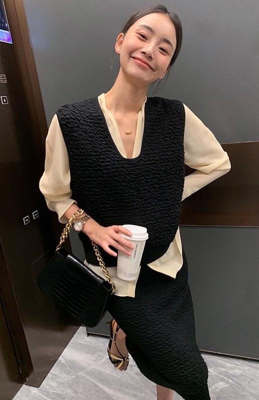 初秋穿衣学习层次感叠穿，既高级还显高显瘦