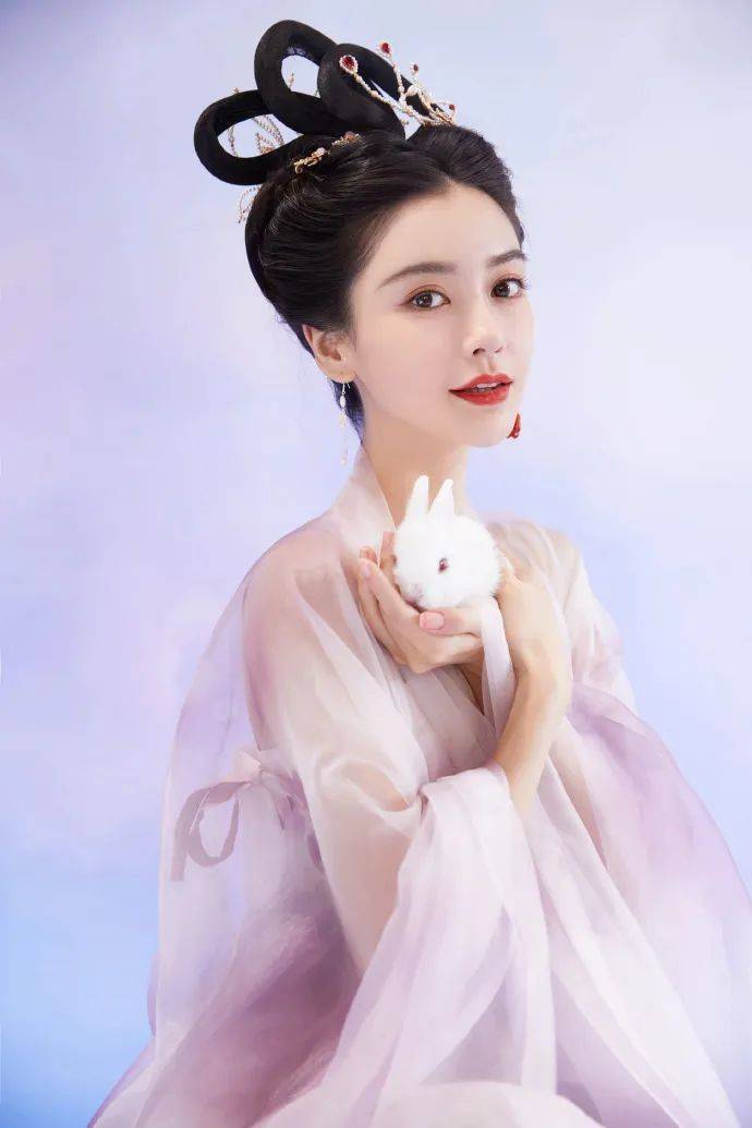 杨颖身穿纱裙飘逸变身嫦娥！恍如天仙美得让人窒息 时尚 第6张