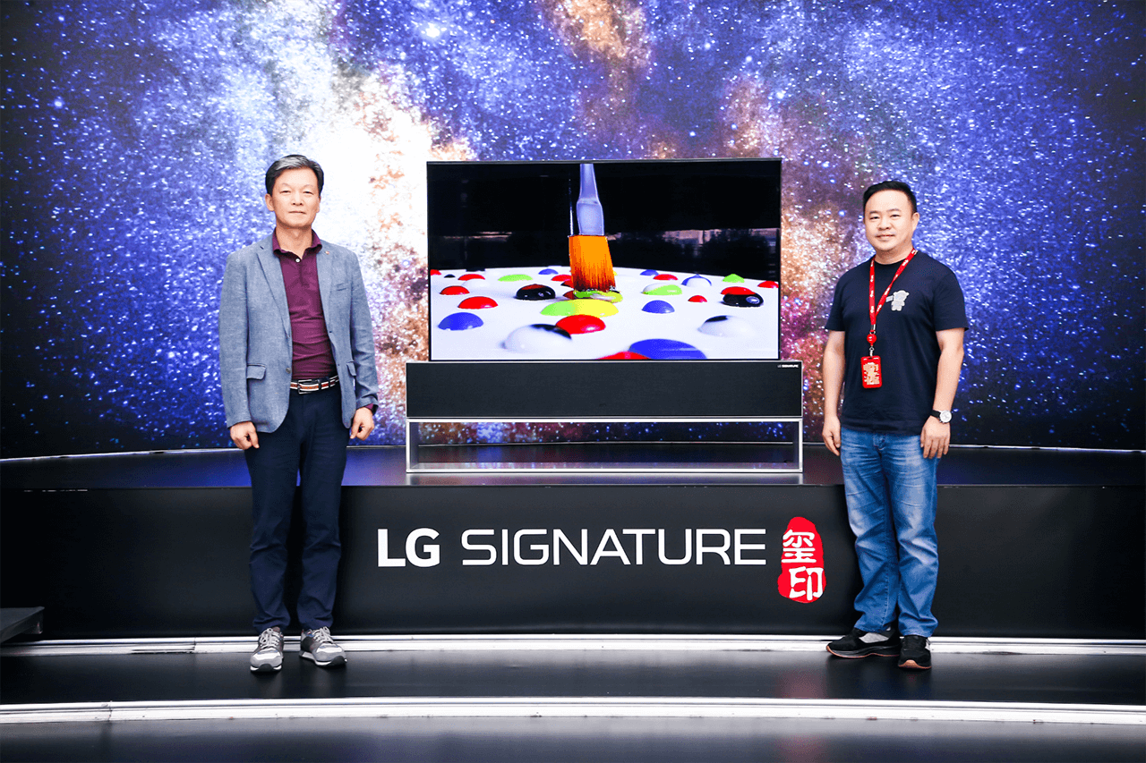 https://www.jiepai.net/wp-content/uploads/2022/09/f2fa0dae381571211082150ea147468a.png 自由随形 升降随心 | LG世界首款高端玺印系列卷轴电视R1问世!