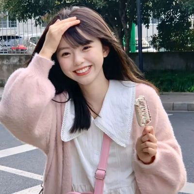 异性之间有哪些动作是暧昧 他把我拉到了公交最后一排