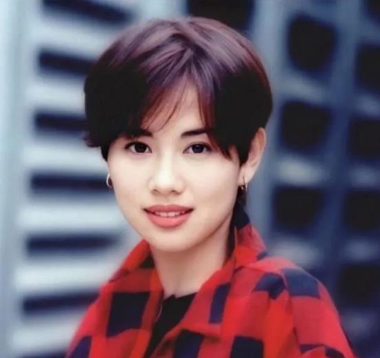 陈松伶个人资料生活照及参演的电视剧 陈松伶个人资料生活照及参演的电视剧