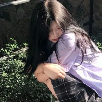 朋友夫妻来我家住在一起了 我再也不想邀请她们了