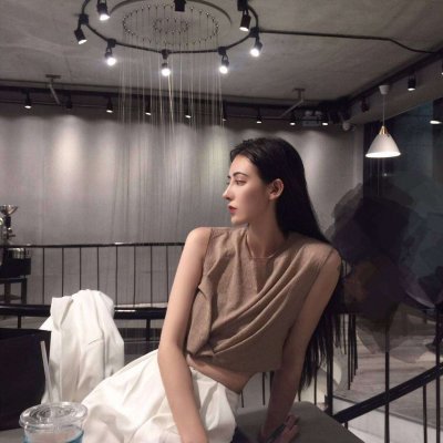 老卫淑华上船逃跑 我该不该成全他们放弃家庭