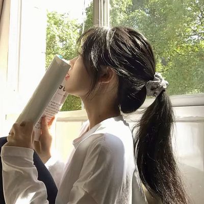 朋友的漂亮未婚妻刘盈（小诗） 与小姐姐们的日子