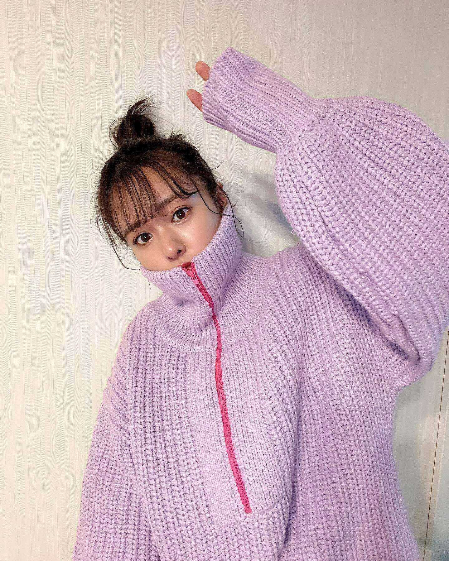 爱狗的女孩都很美！大眼正妹《山田菜菜》引退后让人依旧想念她的性感！