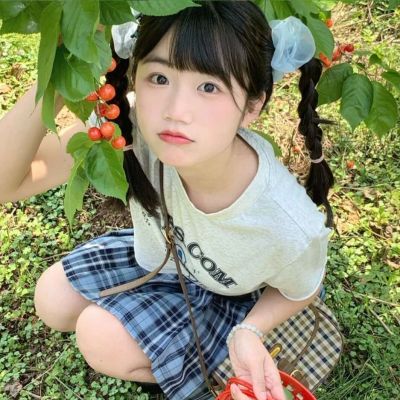 美丽的新娘浪漫的婚礼 发现朋友隐藏的秘密