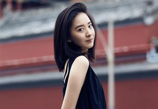 新生代小花朱颜曼滋个人资料真名和家境被扒