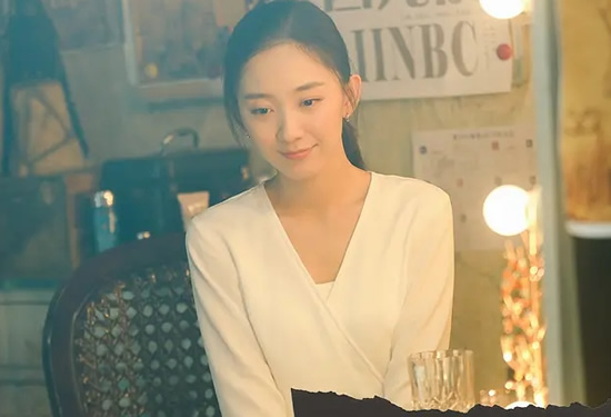 新生代小花朱颜曼滋个人资料真名和家境被扒