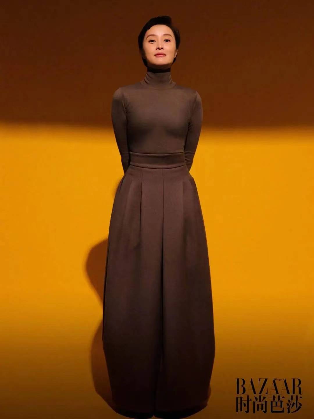 女星吴越《县委大院》演技封神,登《时尚芭莎》尽显优雅魅力-2 女星吴越《县委大院》演技封神,登《时尚芭莎》尽显优雅魅力