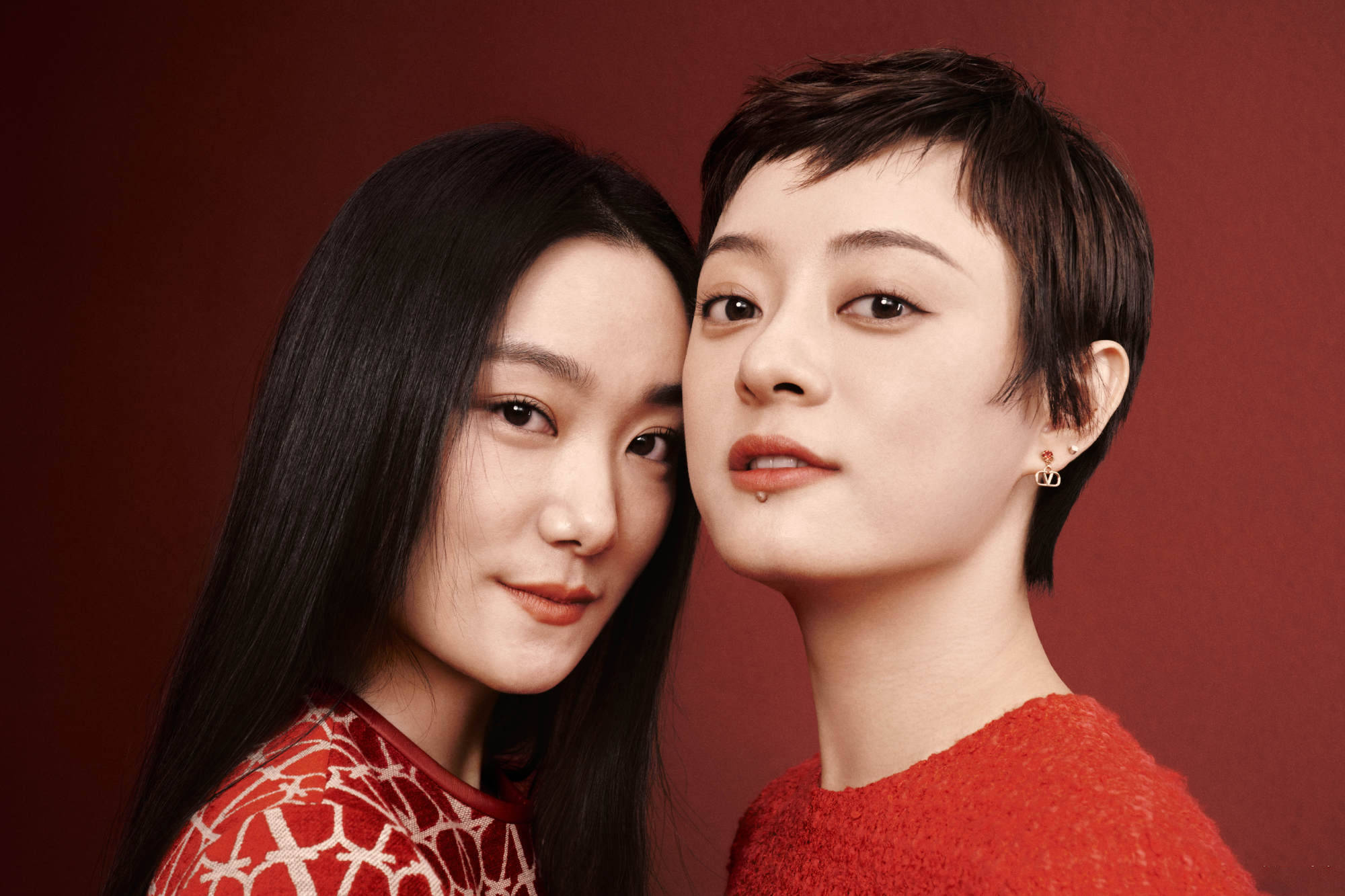 孙俪和妹妹孙艳同框！肤白貌美大长腿魅力不可小觑-5