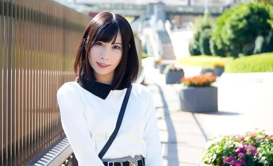 叶月桃（葉月桃）个人资料简介及作品写真图片！