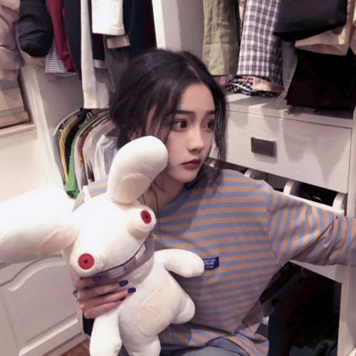 男朋友说馋你身子了怎么幽默回复 男友馋你的身子什么意思