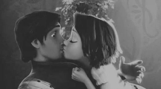 怎样判断女生是不是初吻(3个方面判断及接吻技巧)