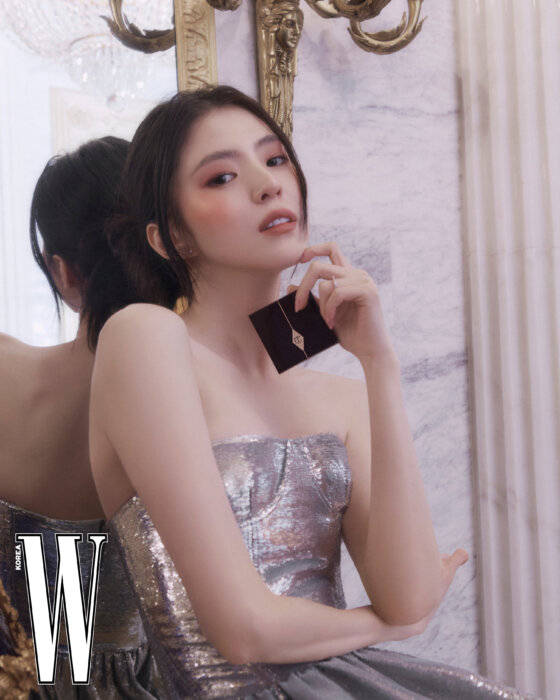 韩素希穿亮片裙曲线窈窕迷人！肤白貌美大长腿性感撩人-6