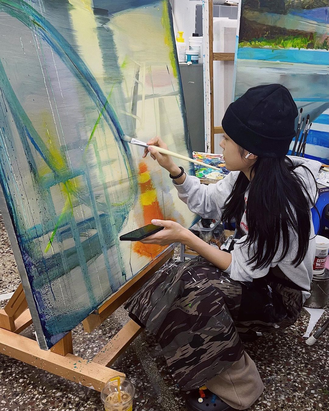 梨大高材生、热爱绘画的鬼才少女:《浪漫速成班》模范生卢允瑞,私下穿搭有魅力