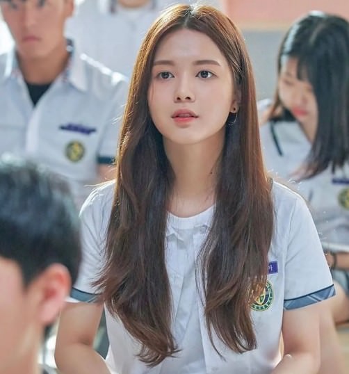 有小金裕贞之称的卢正义，被挑剔网友大赞是最美20岁女演员