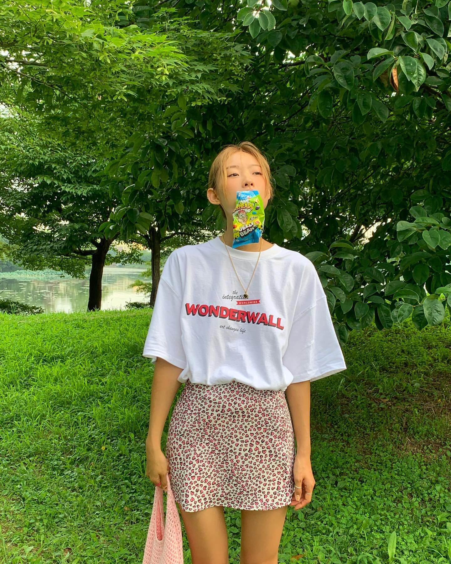 可爱又搞怪,韩国模特Jellabee缤纷多彩的穿衣打扮太有感染力