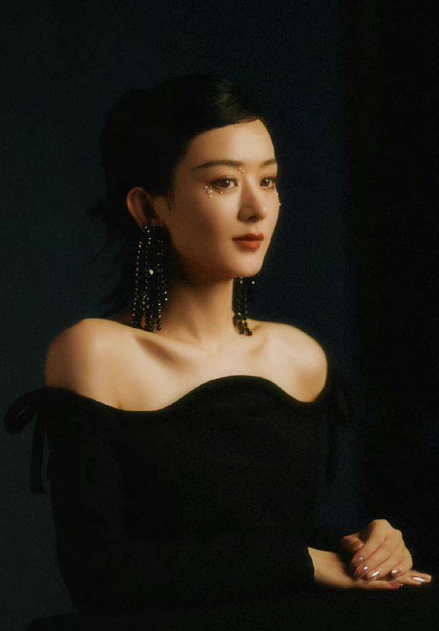 赵丽颖刘诗诗杨颖登金九封面，如破茧之蝶赏尽优美-10