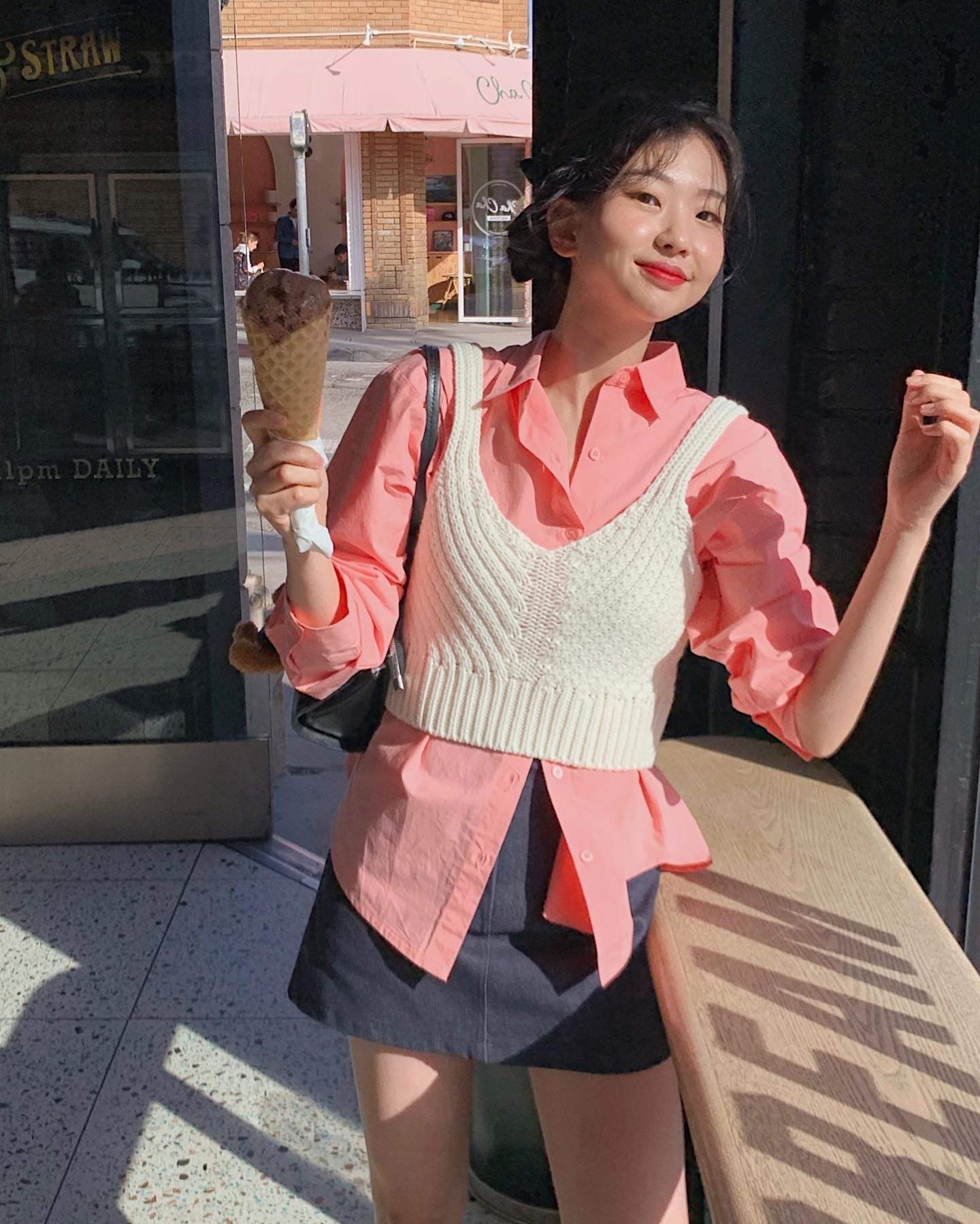 今年春天清新又亮眼的粉红色单品，谁穿谁好看！